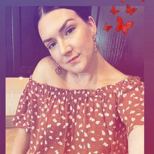 Meet your Posher, Brit